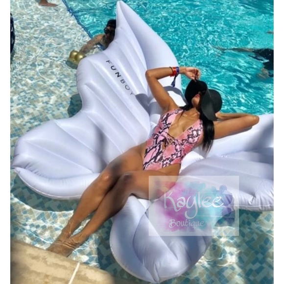 Pink snakeskin Print one piece swimsuit - Picture 4 of 4